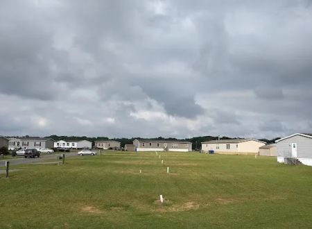 Barker's Landing Community