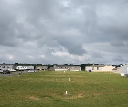 Barker's Landing Community