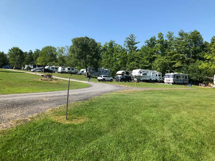 Hide-A-Way Campsites Picture 3