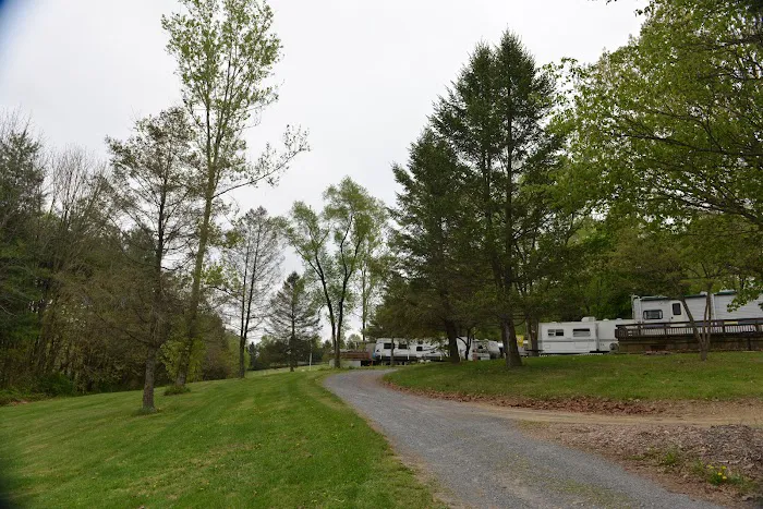 Robin Hill RV Campground Picture 4