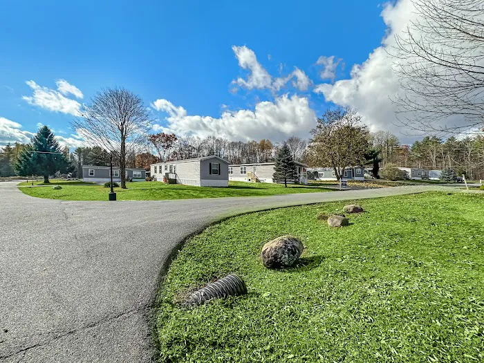 Hyspot Mobile Home Park Picture 8