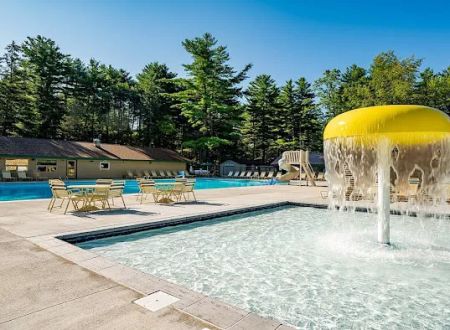 Sun Retreats Adirondack Gateway