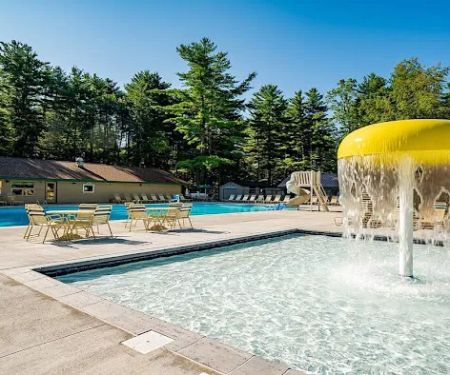 Sun Retreats Adirondack Gateway