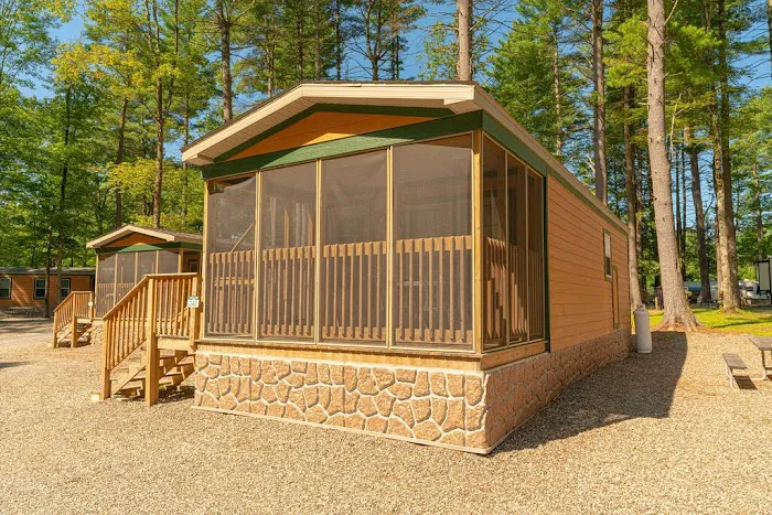 Sun Retreats Adirondack Gateway Picture 5