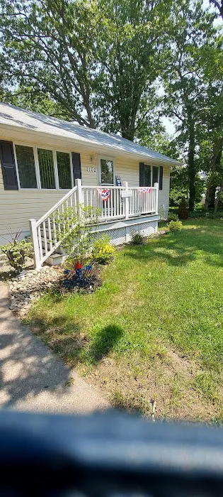 Edgewood Village Homes Picture 8