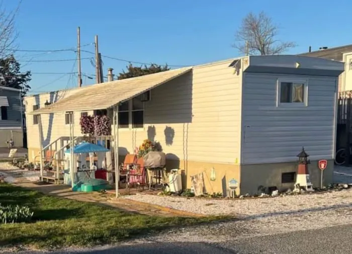 Tuckerton Mobile Home Park Picture 2