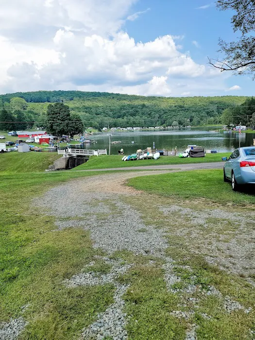 Lake Timberline Picture 9