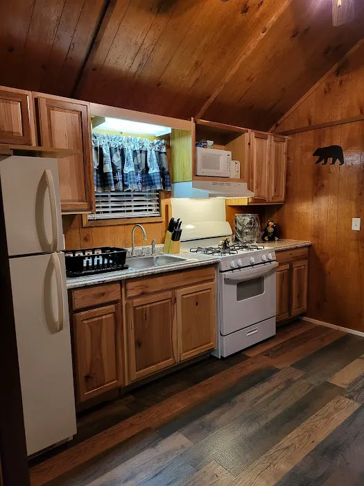 Rustic Creek Family Campground Picture 7