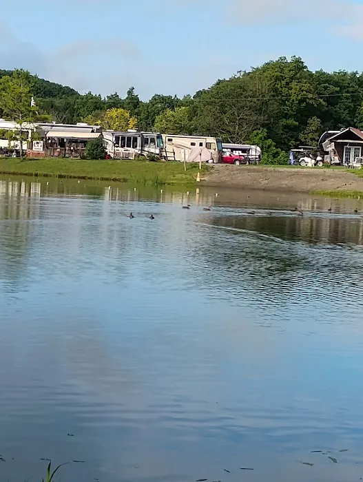 Frosty Acres Campground Picture 5