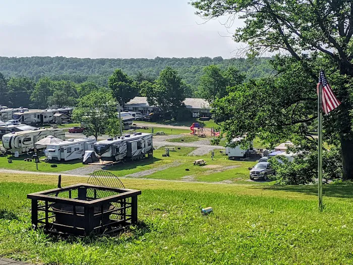 Frosty Acres Campground Picture 10