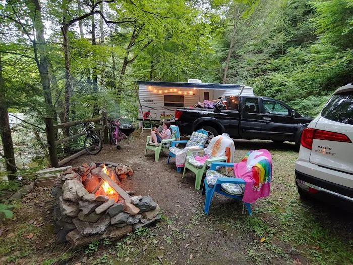 Walker Island Family Camping Picture 9