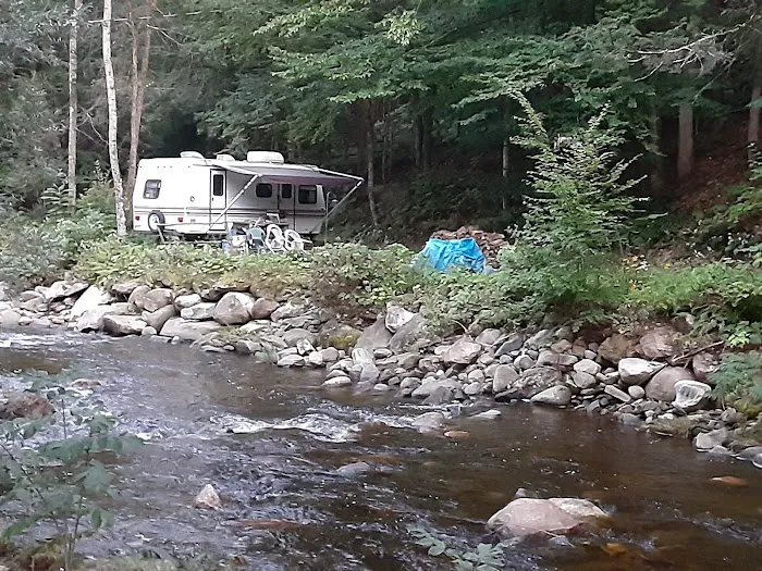 Walker Island Family Camping Picture 4