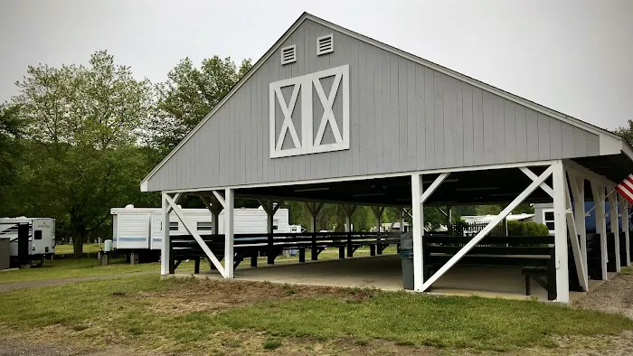 Riverdale Farm Campsite Picture 4