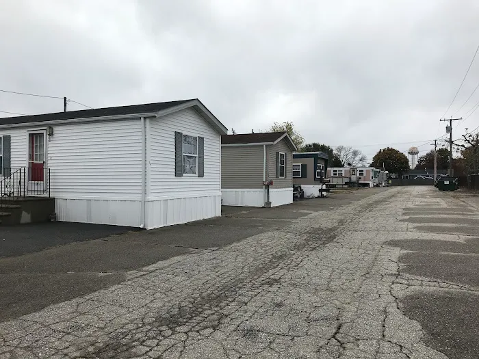 Gansett Mobile Home Park Picture 3