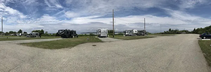 Carr Point Recreation RV Park - US MILITARY INSTALLATION Picture 2