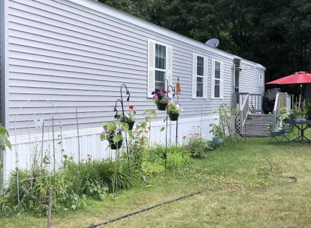 Leisure Woods Mobile Home Park