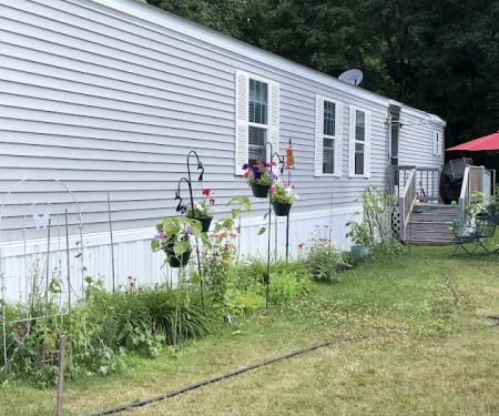 Leisure Woods Mobile Home Park