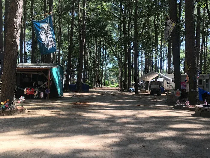 Duck Neck Campground Picture 8