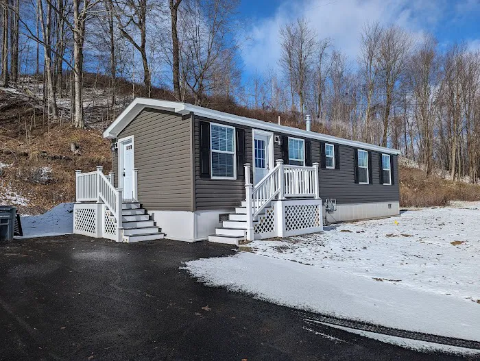 Whitestown Homes Picture 4