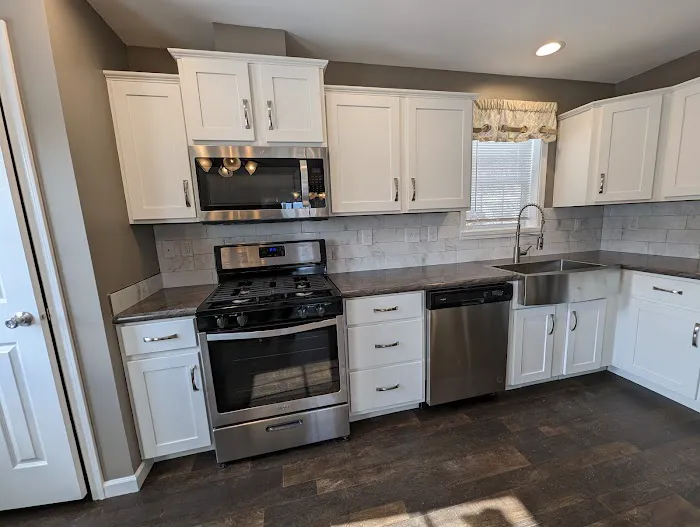 Whitestown Homes Picture 6