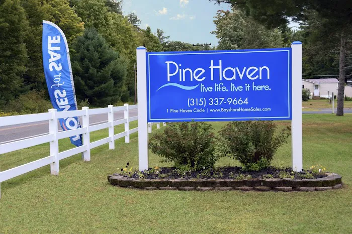 Pine Haven Manufactured Home Community Picture 8