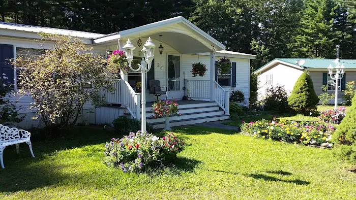Pine Haven Manufactured Home Community Picture 10