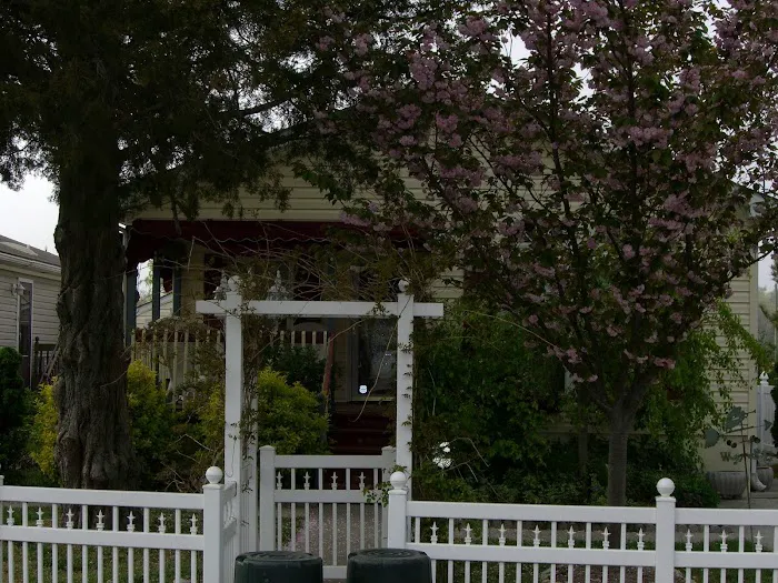 Cape May Crossing Picture 7