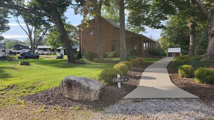 Grandview Camping & Cottages Picture 3