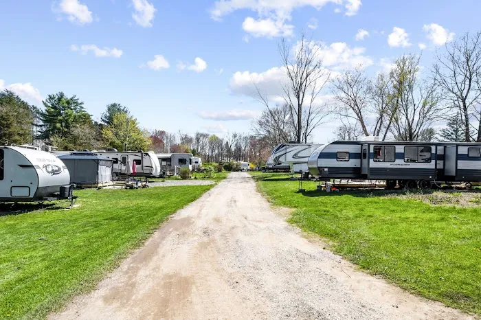 Wolf's Den Family Campground Picture 4