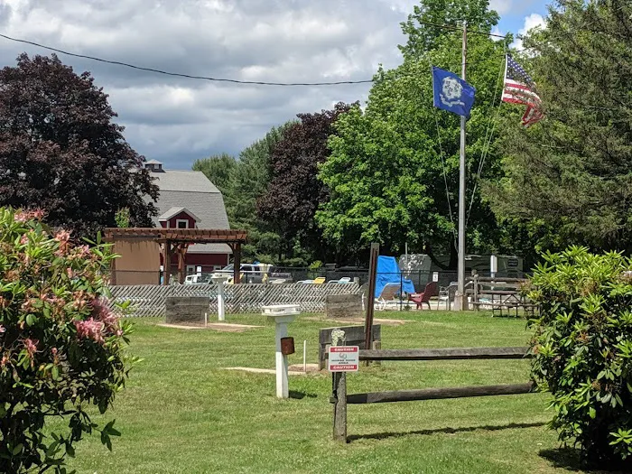 Wolf's Den Family Campground Picture 10