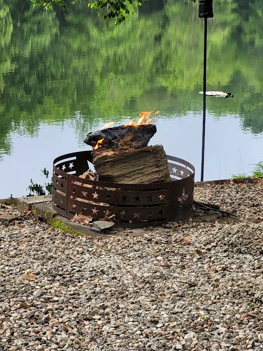 Waters Edge Family Campground Picture 4