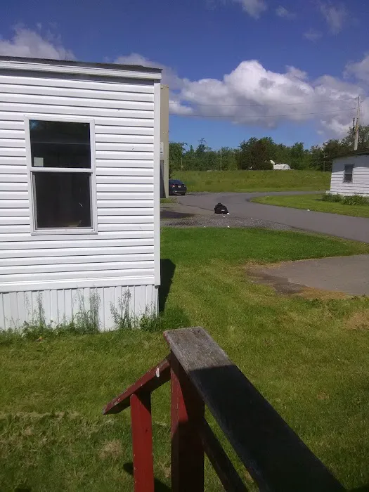 Hanshaw Village Mobile Home Park Picture 5