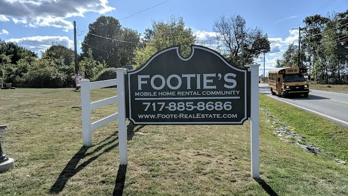 Footie's Real Estate Picture 1