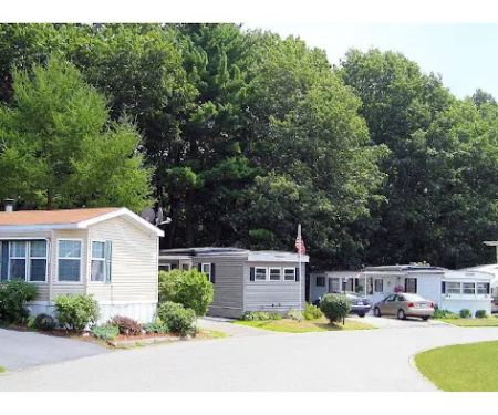 Chelmsford Commons Manufactured Home Community