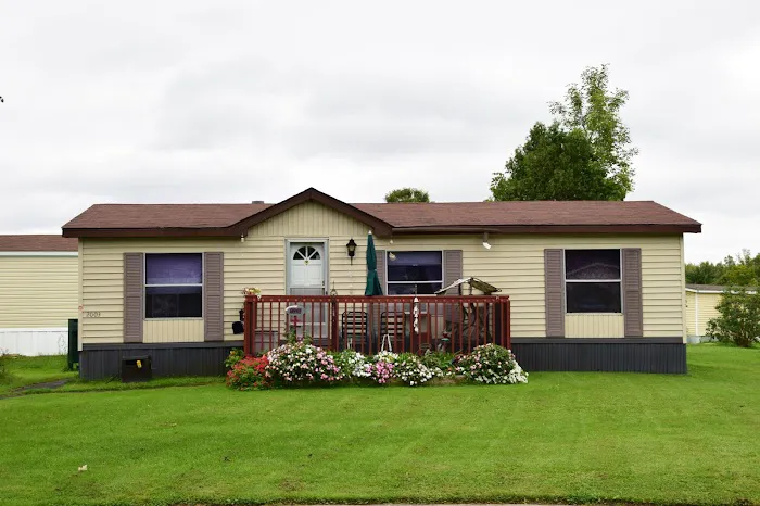 Madison Village Manufactured Home Community Picture 3