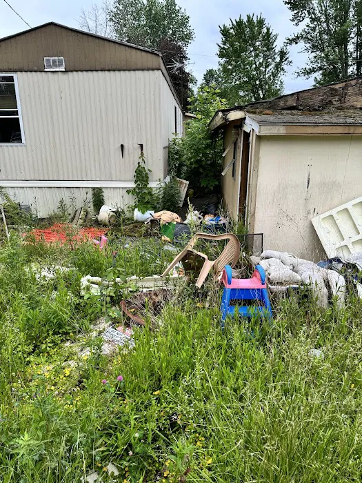 Roxbury Estates Picture 6
