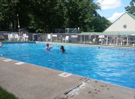 Pinch Pond Family Campground