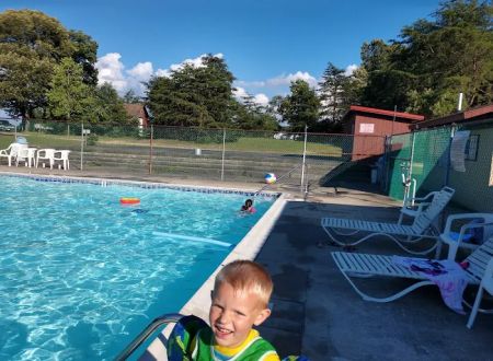 Holiday Park Campground