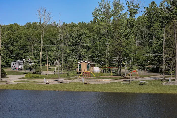 Pine Cradle Lake Family Campground Picture 10