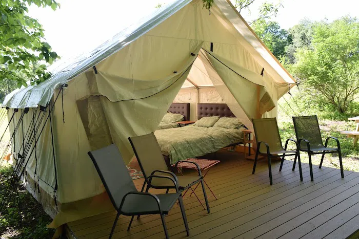 Peyper Fields Creekside Camp Picture 1