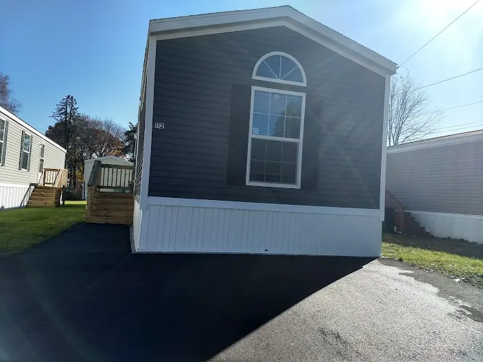 Lakeside Mobile Home Court Picture 4