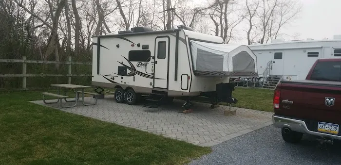 Cliff and Ed's Campground Picture 6