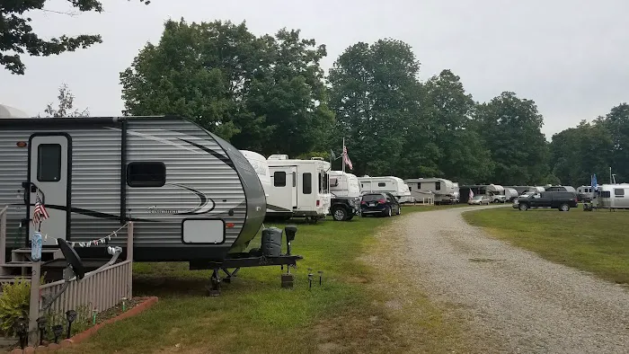 Travelers Woods NE Inc Picture 3
