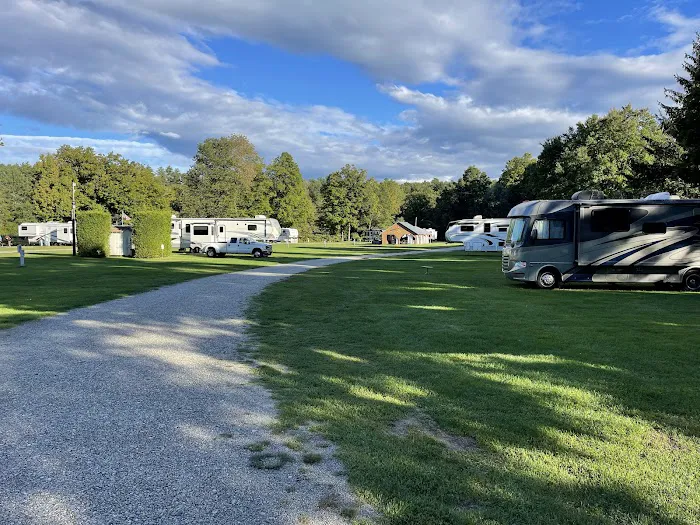Travelers Woods NE Inc Picture 10