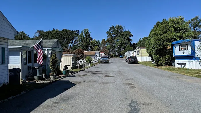 Lakeview Village Picture 1