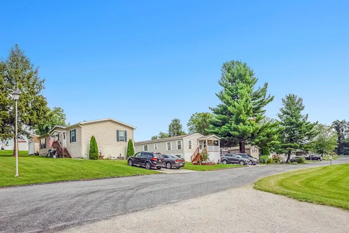 New Oxford Commons Manufactured Home Community Picture 9