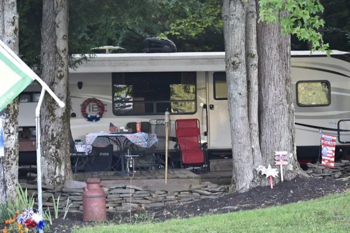 Forest Lake Campground Picture 3