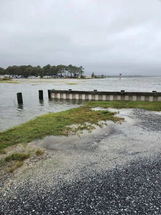 Bay City Mobile Home Park Picture 9
