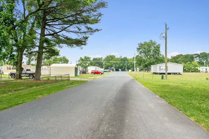 Sussex Manor Mobile Home Park Picture 6