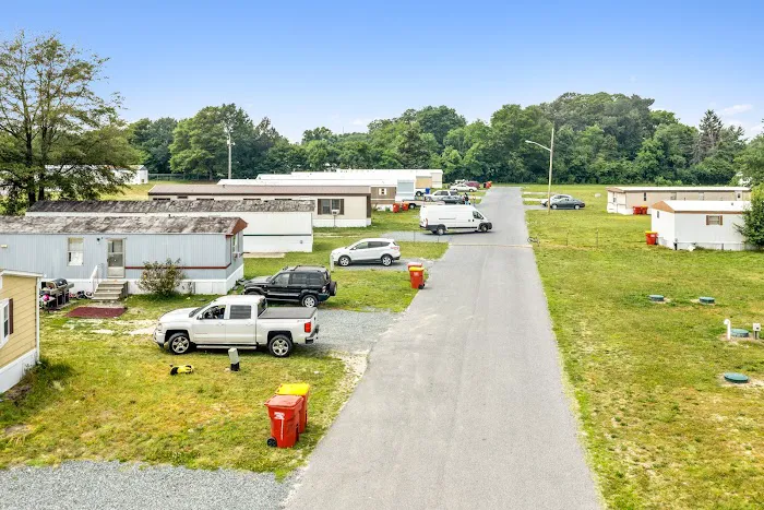 Sussex Manor Mobile Home Park Picture 9
